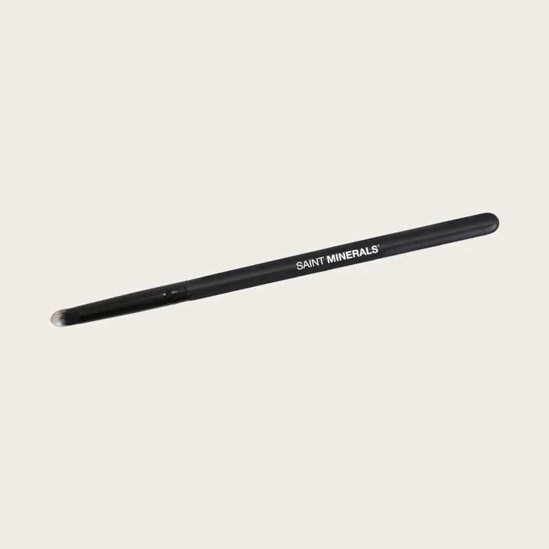 Saint Minerals Precision Smudge Brush